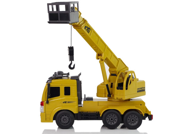 Remote Controlled Truck 1:20 Lift Crane Pilot 2.4G Sound Lights - Image 4