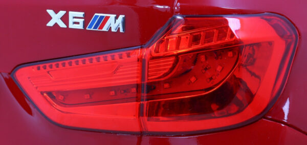 Licencirani auto na akumulator BMW X6M - crveni/lakirani - Image 13