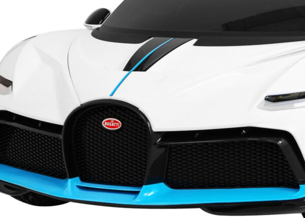 Licencirani auto na akumulator Bugatti Divo - bijeli - Image 11