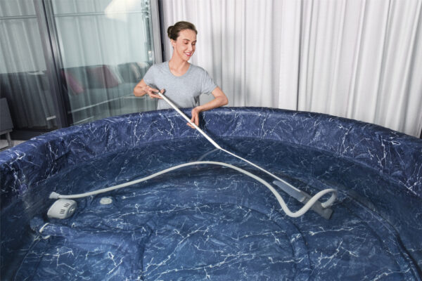 Bestway 60323 Jacuzzi Spa Cleaning Vacuum Cleaner - Image 4