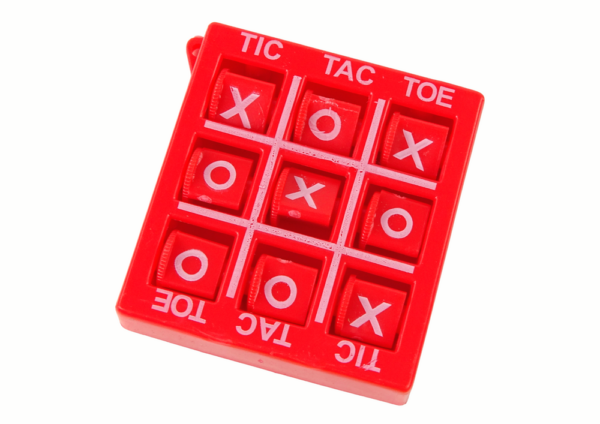 Tic Tac Toe Game 4.5 cm Red