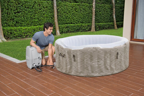 Lay-Z-Spa Madrid Jacuzzi BESTWAY - Image 10