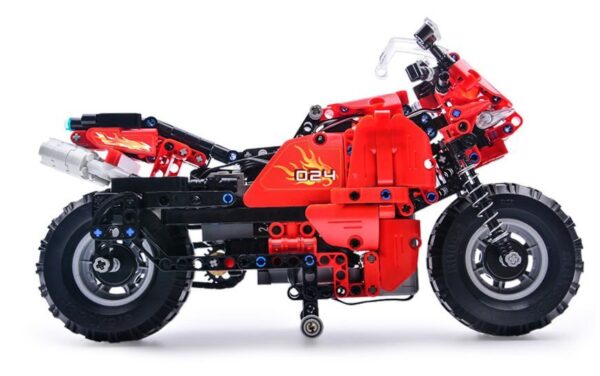 CADA Building Blocks Set Remote Controlled Motorcycle 2.4G 484 pcs - Image 3