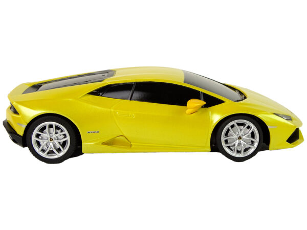 Licencirani auto na daljinsko upravljanje Lamborghini Huracan 1:24 Rastar - žuti - Image 4