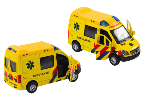 Ambulance Ambulance 1:32 Opening Doors Lights Sounds Drive Yellow - Image 2