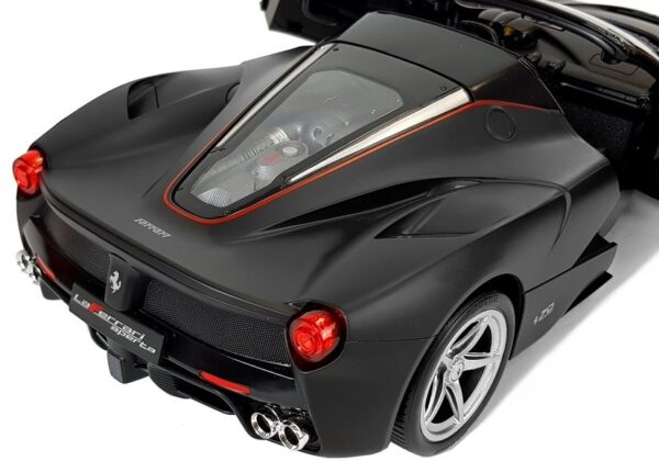 Licencirani auto na daljinsko upravljanje Ferrari Aperta Rastar 1:14 crni - Image 6