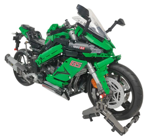 Sports Motorcycle Building Blocks Set Green 2304pcs. - Image 3