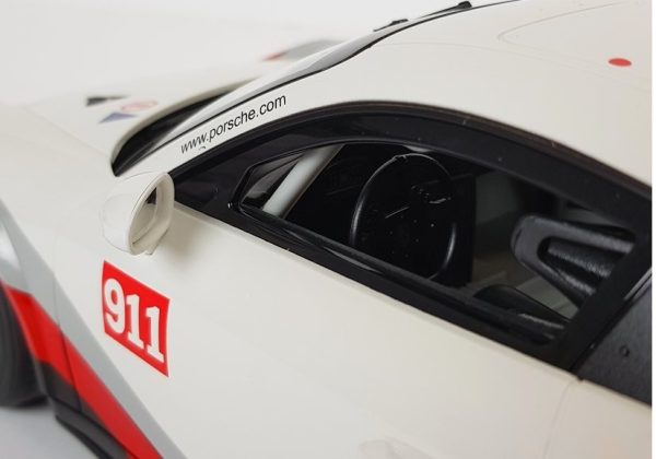 Licencirani auto na daljinsko upravljanje Porsche 911 GT3 CUP Rastar 1:14 - bijeli - Image 7