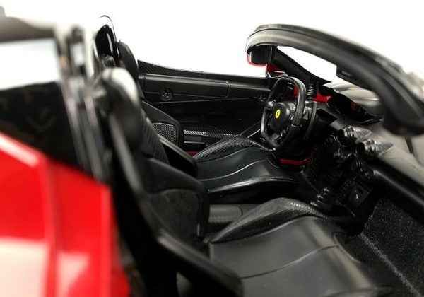 Licencirani auto na daljinsko upravljanje Ferrari Aperta Rastar 1:14 sa automatskim vratima - crveni - Image 11