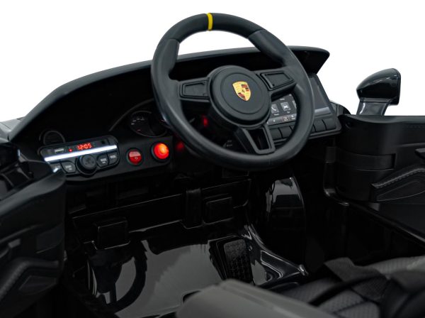 Porsche 718  vehicle Black - Image 18