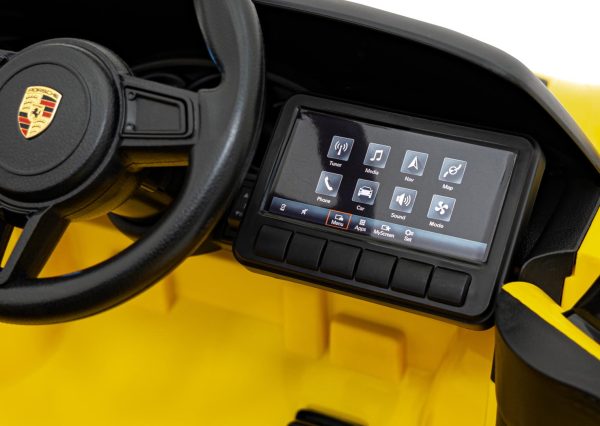 Porsche 718  vehicle Yellow - Image 19