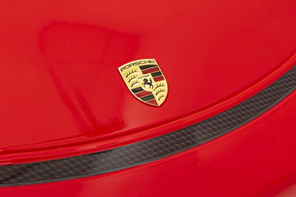 Porsche 718  vehicle Painting Red - Image 20