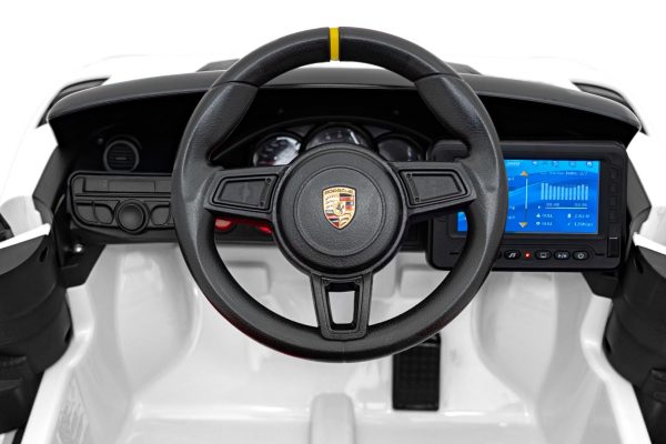 Porsche 718  vehicle White MP4 - Image 12