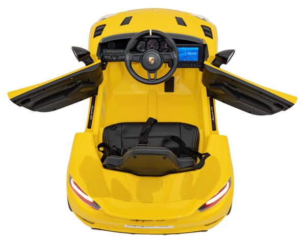 Porsche 718  vehicle Yellow MP4 - Image 6